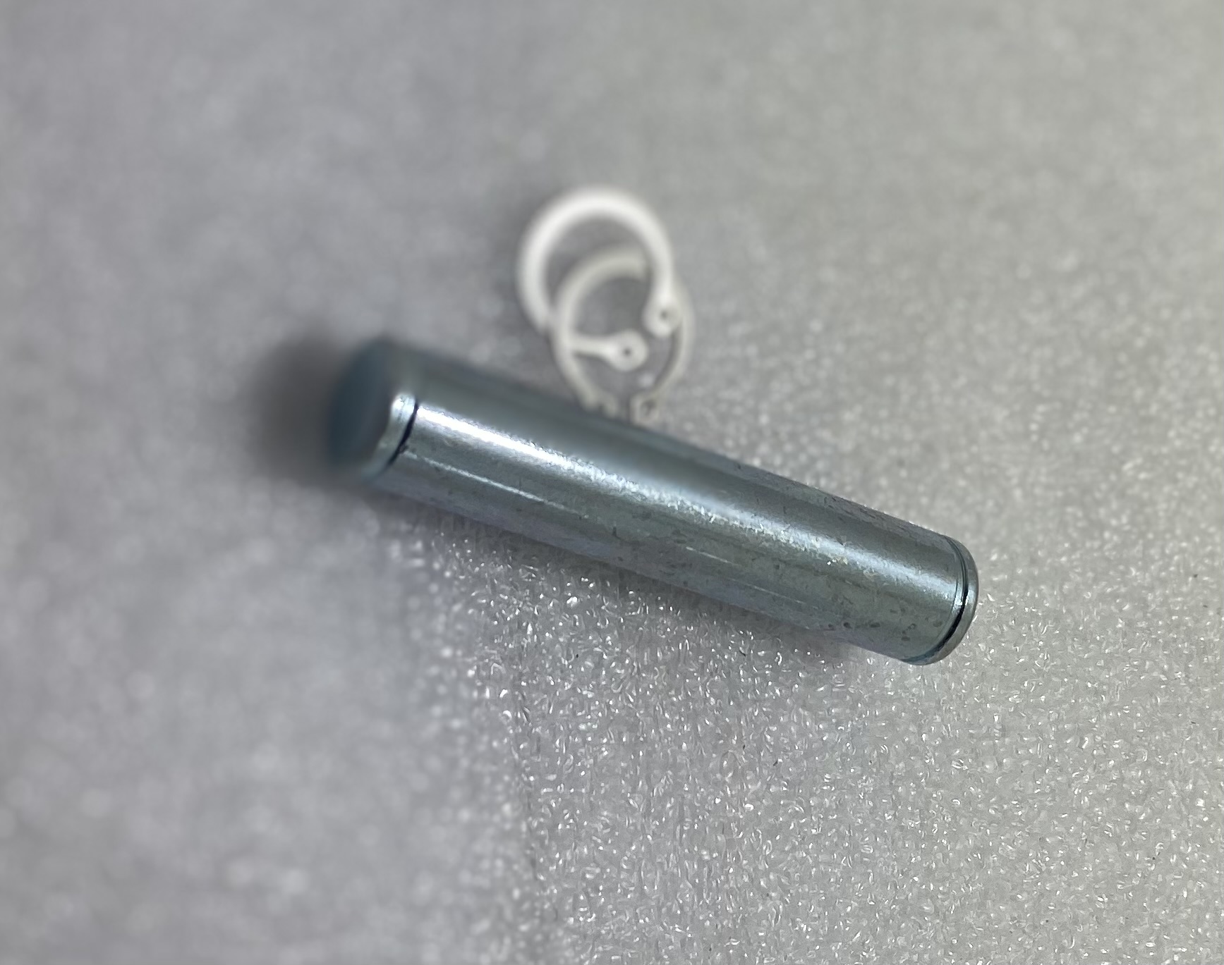 Bolzen 32 mm. Stahl verzinkt. ISO15552. f. Lasch-